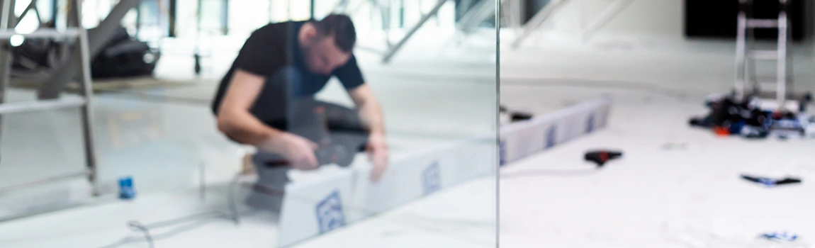 Emergency Commercial Glass Repair in Bloomingdale, FL