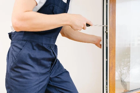 Commercial Glass Door Repair in Bloomingdale, FL