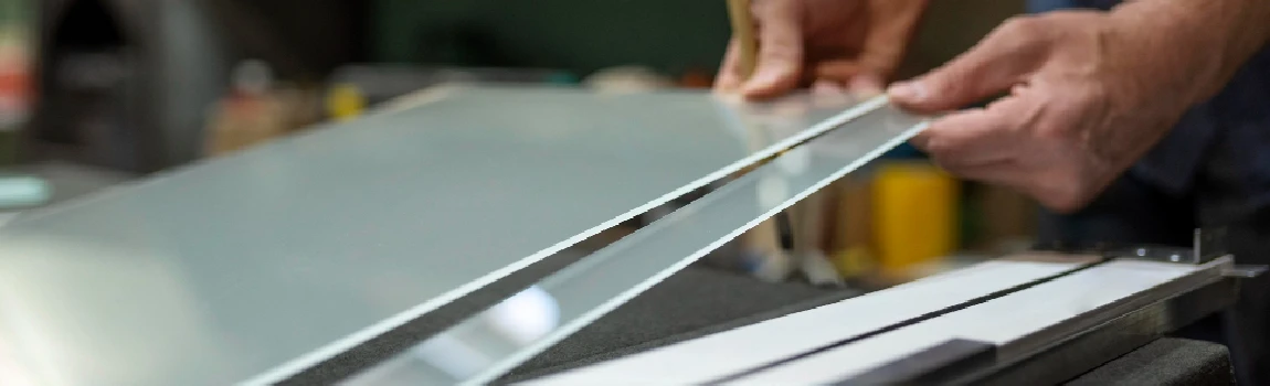 Emergency Glass Repair for Hospitality Businesses in Bloomingdale, FL